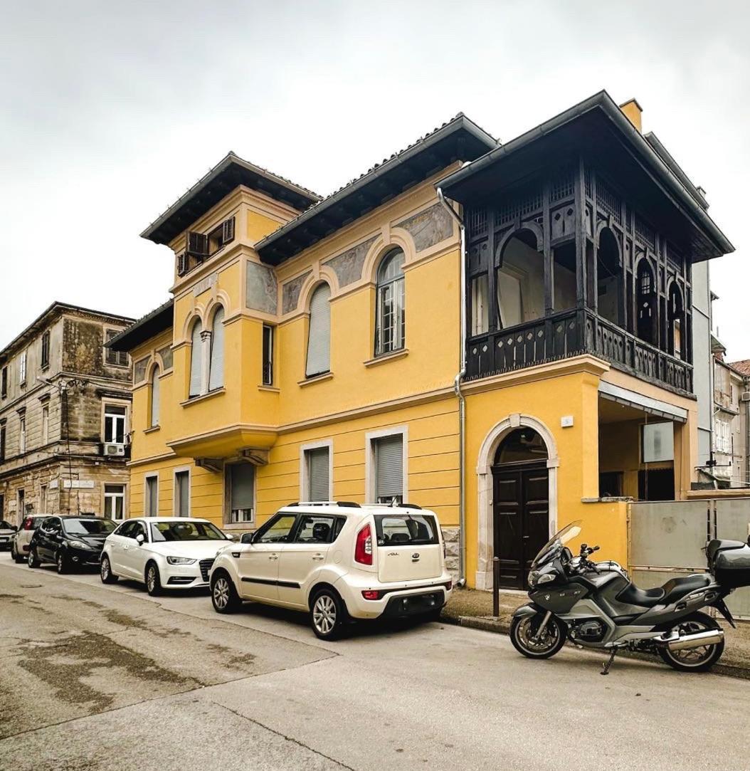 Lavender - City Room With Free Parking Пула Екстериор снимка